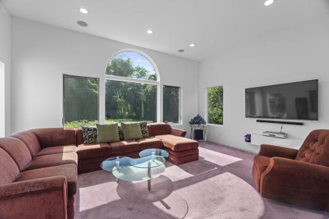 45 Brookview Court Groton CT 06340