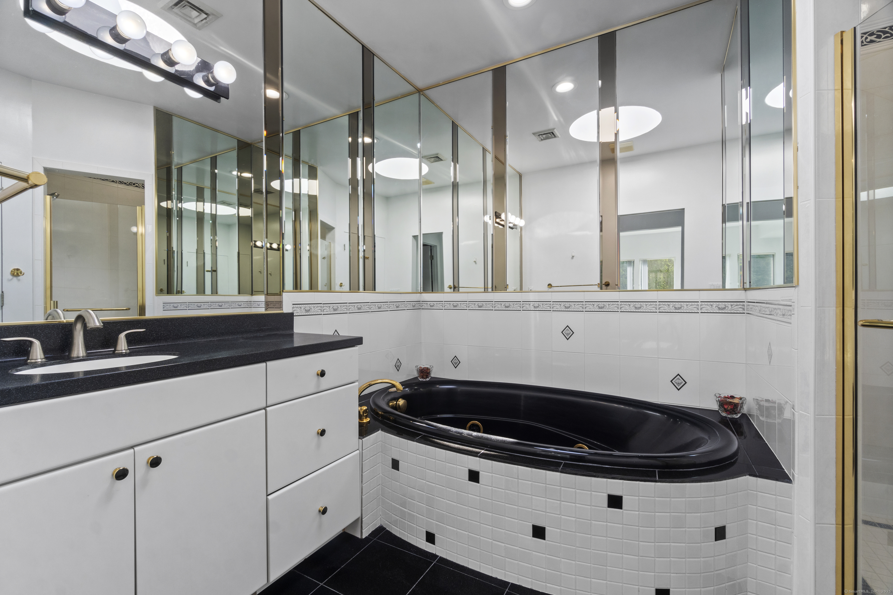 45 Brookview Court Groton CT 06340