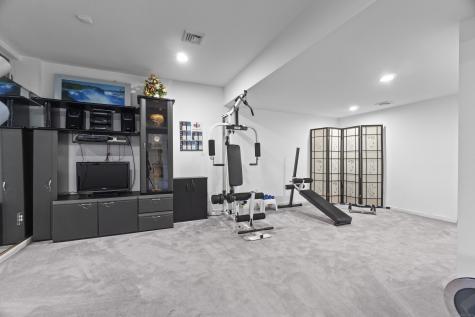 45 Brookview Court Groton CT 06340