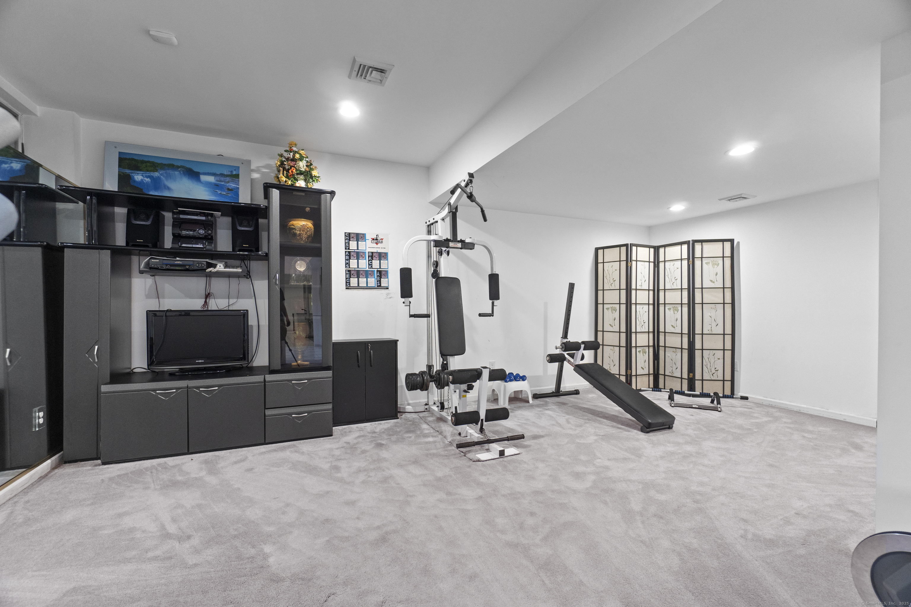45 Brookview Court Groton CT 06340