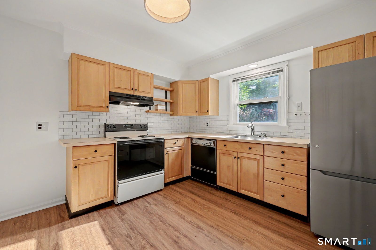 27 Lund Avenue Stamford CT 06907