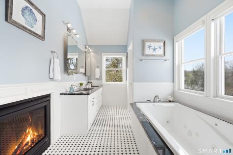 74 Black Rock Turnpike Redding CT 06896