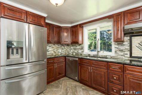 26 Beechwood Drive Wallingford CT 06492