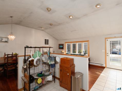 33 Ryegate Terrace Monroe CT 06468
