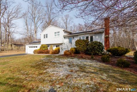 33 Ryegate Terrace Monroe CT 06468