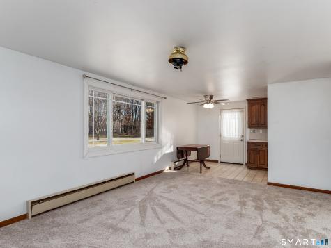 33 Ryegate Terrace Monroe CT 06468