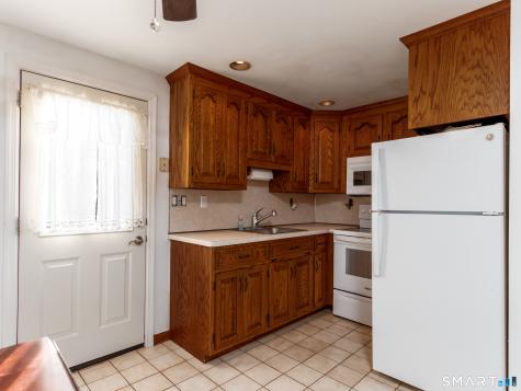 33 Ryegate Terrace Monroe CT 06468