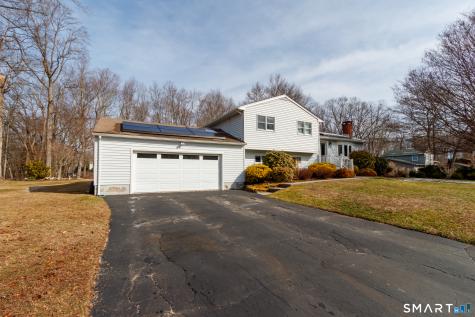 33 Ryegate Terrace Monroe CT 06468