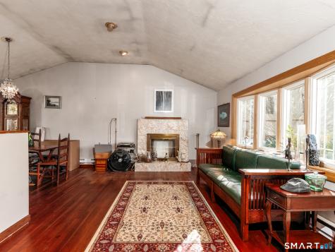 33 Ryegate Terrace Monroe CT 06468