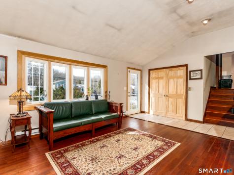 33 Ryegate Terrace Monroe CT 06468
