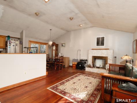 33 Ryegate Terrace Monroe CT 06468