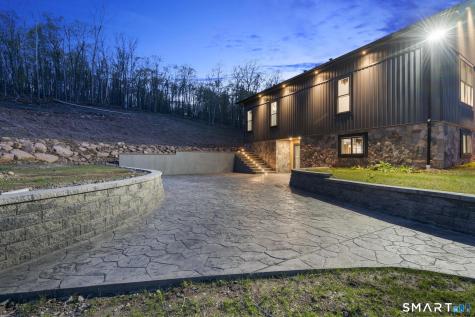 145 Monarca Drive Middletown CT 06457