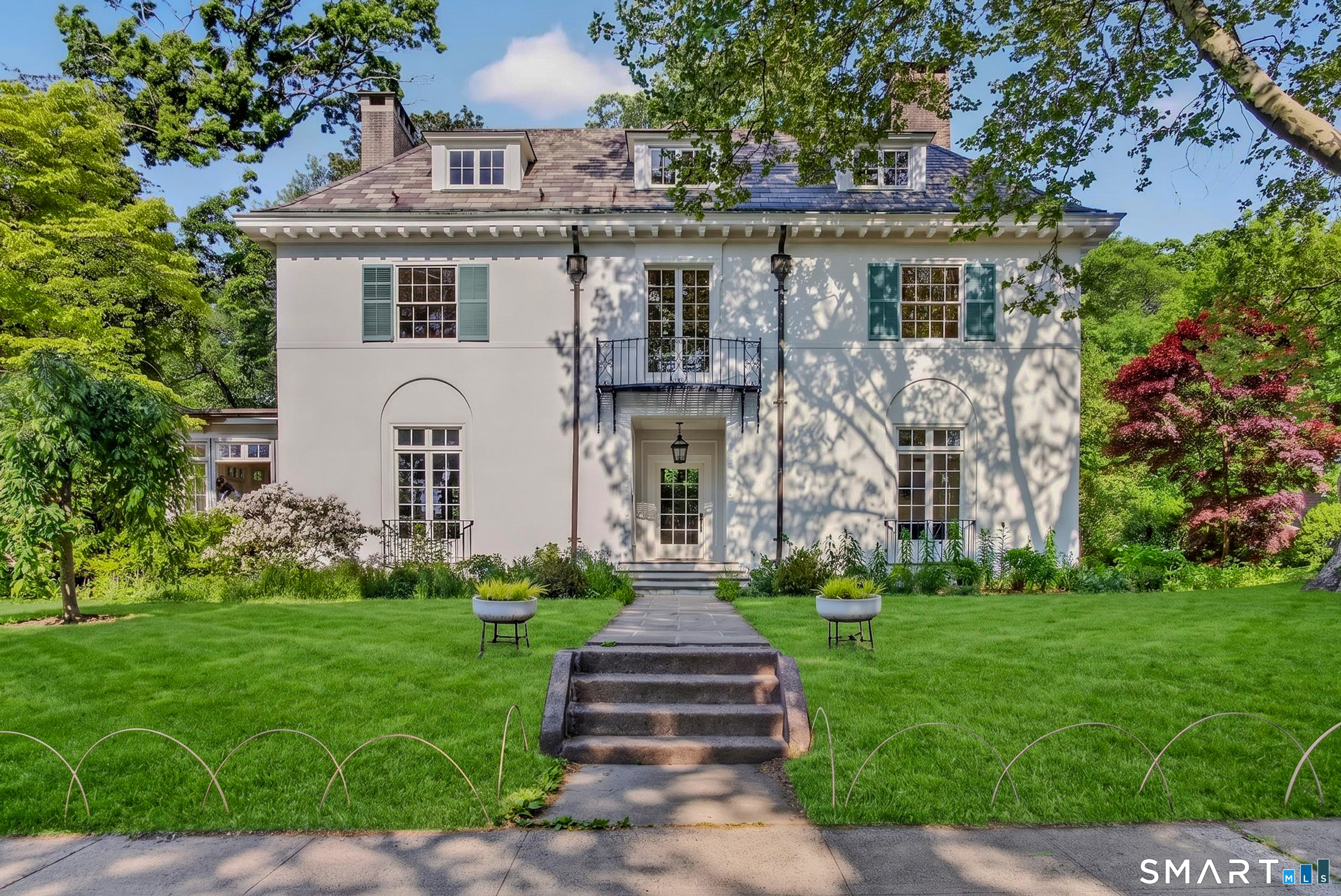 376 Saint Ronan Street New Haven CT 06511