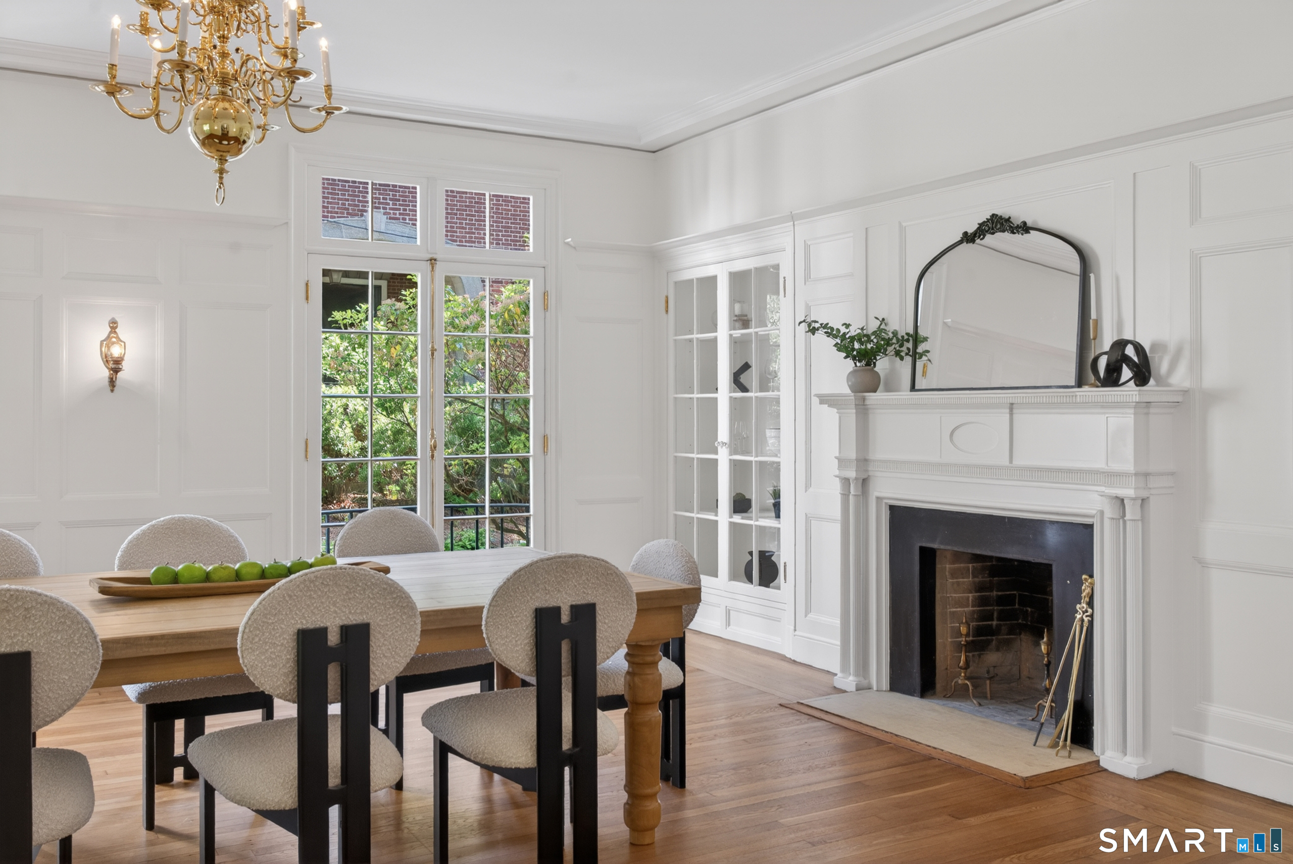 376 Saint Ronan Street New Haven CT 06511