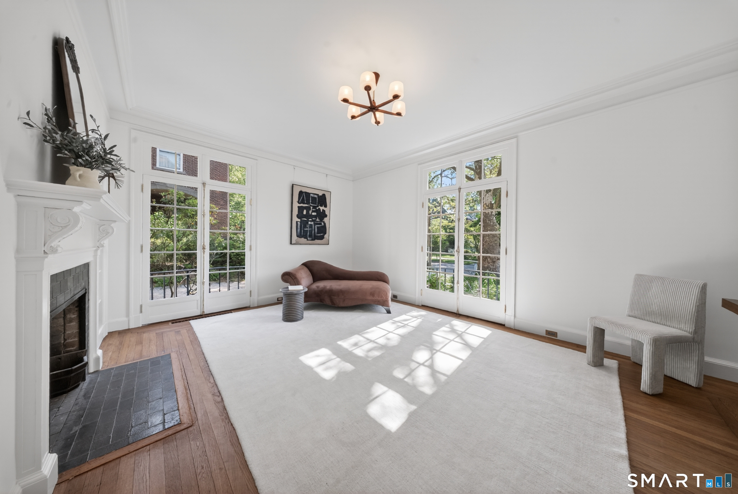 376 Saint Ronan Street New Haven CT 06511