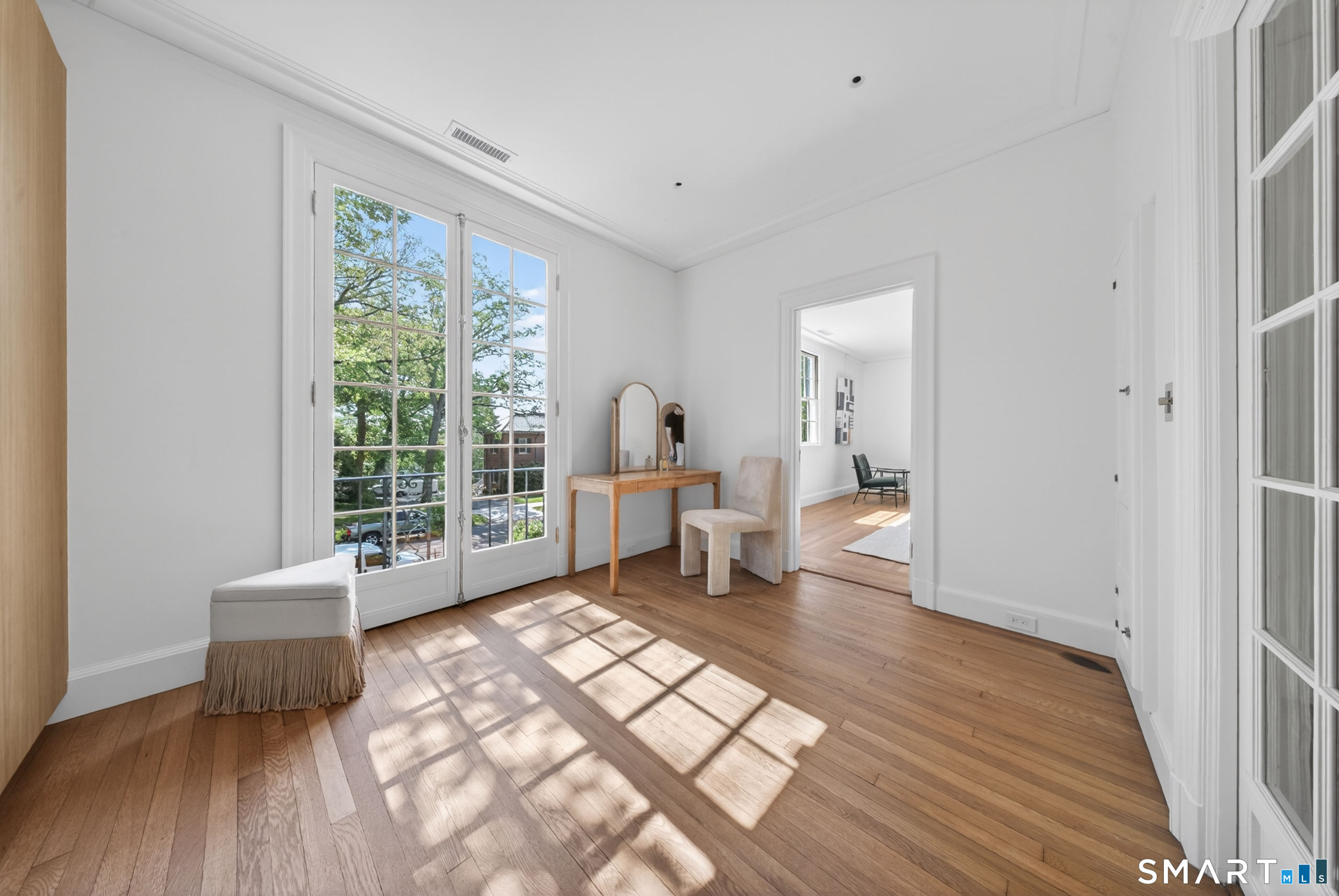 376 Saint Ronan Street New Haven CT 06511