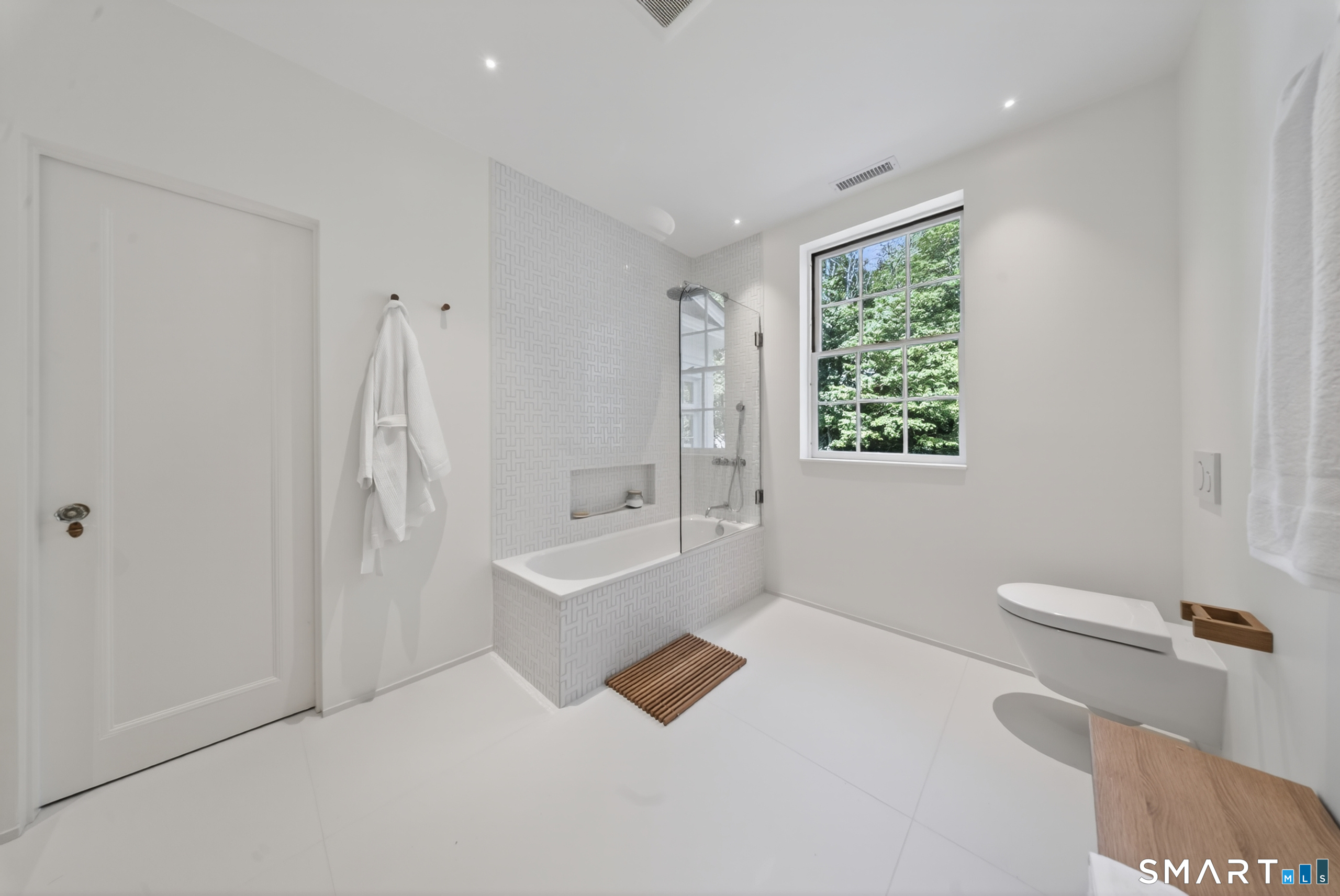 376 Saint Ronan Street New Haven CT 06511