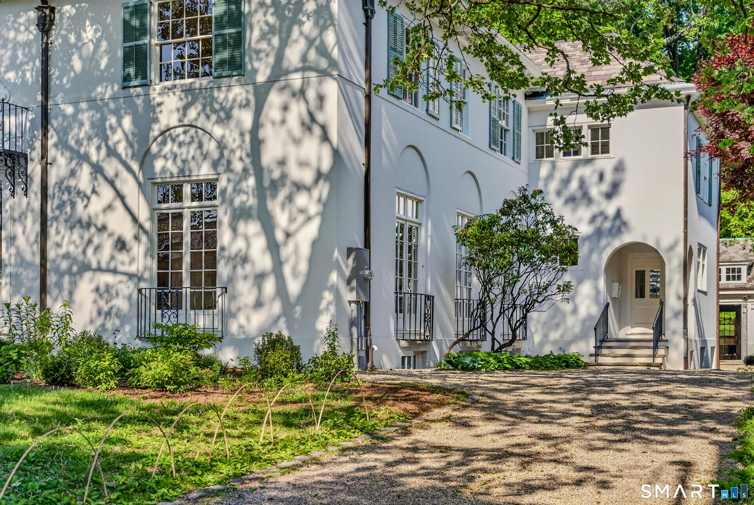 376 Saint Ronan Street New Haven CT 06511