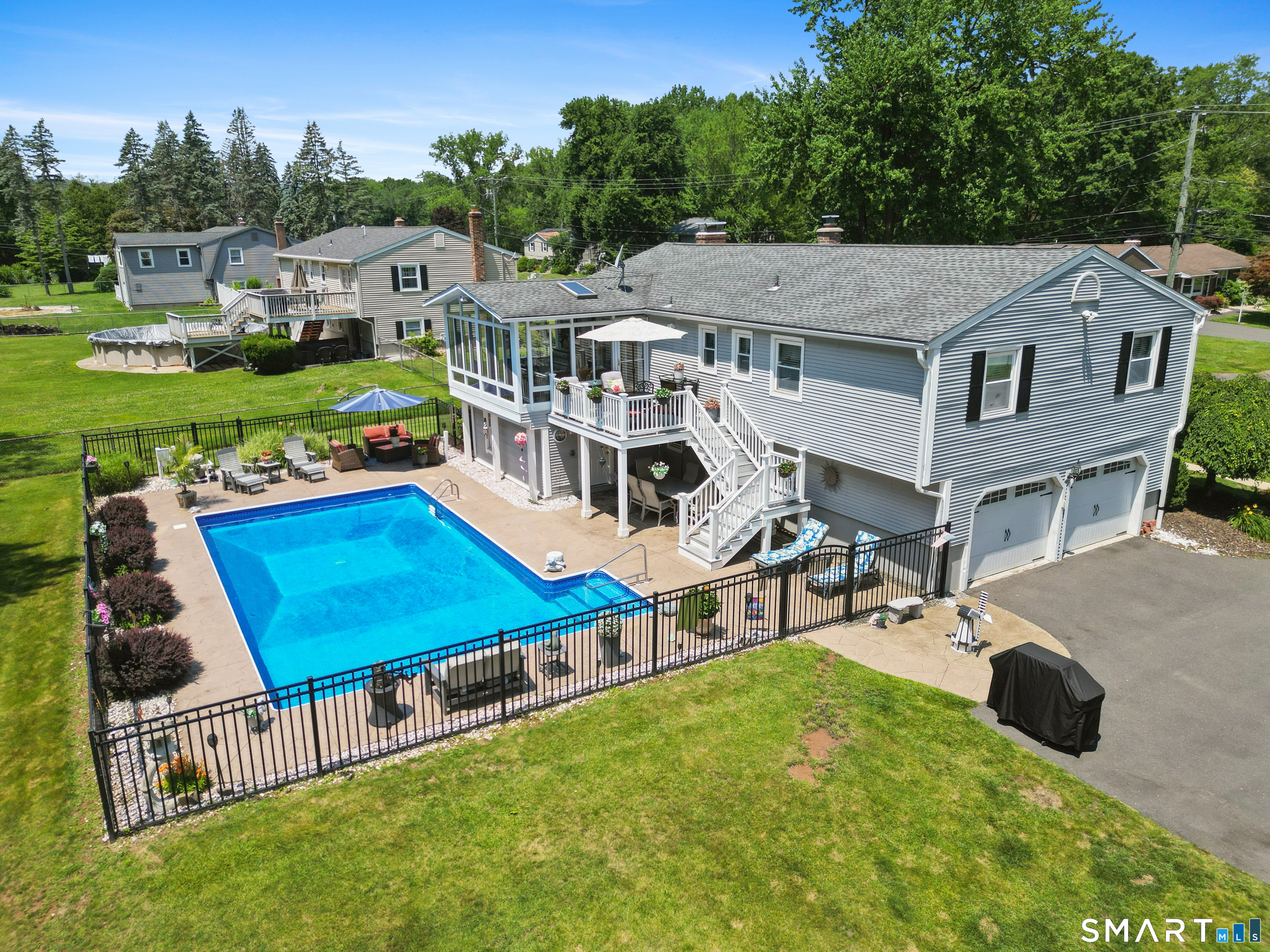 407 Curtiss Street Southington CT 06489