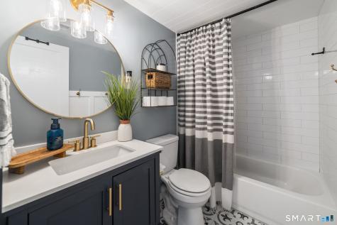 18 Catherine Court Milford CT 06460