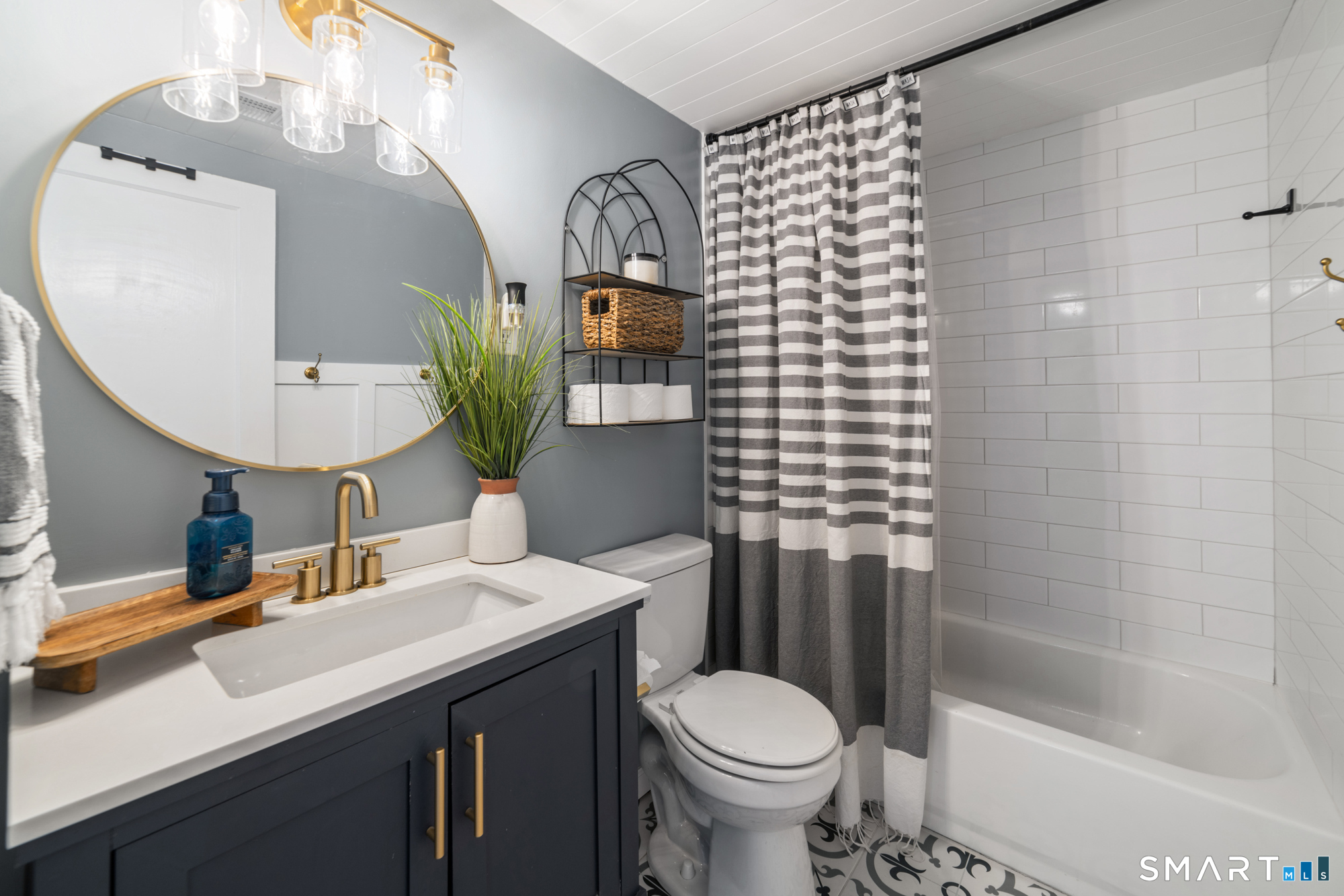 18 Catherine Court Milford CT 06460