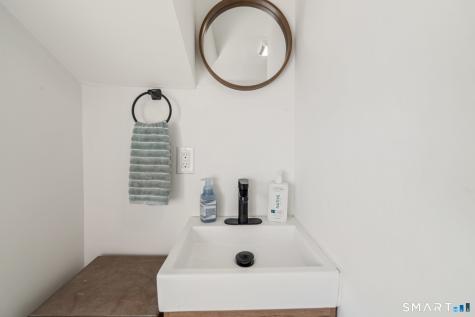 18 Catherine Court Milford CT 06460
