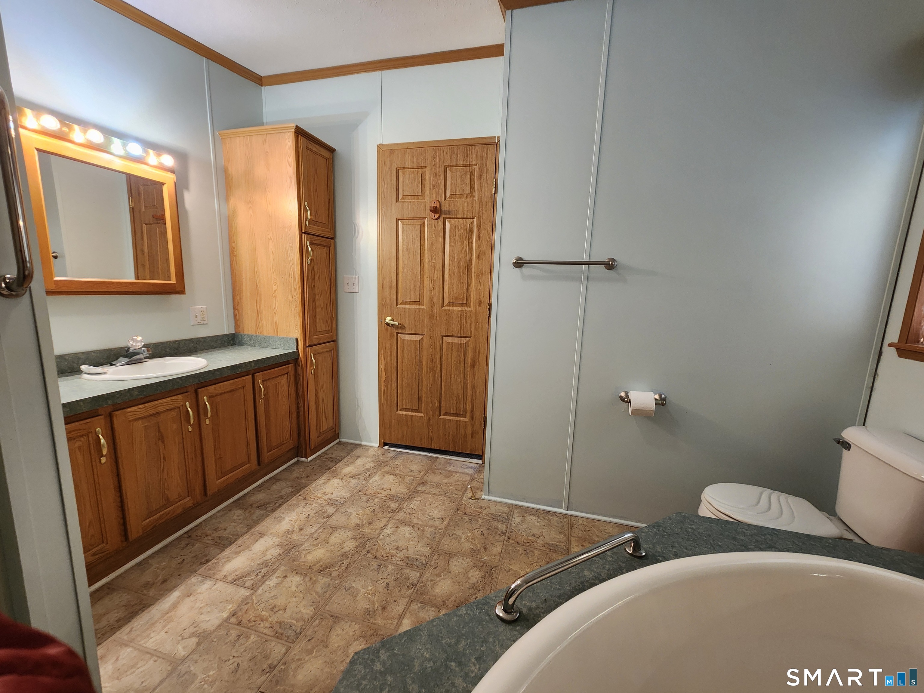 43 Evergreen Park Clinton CT 06413