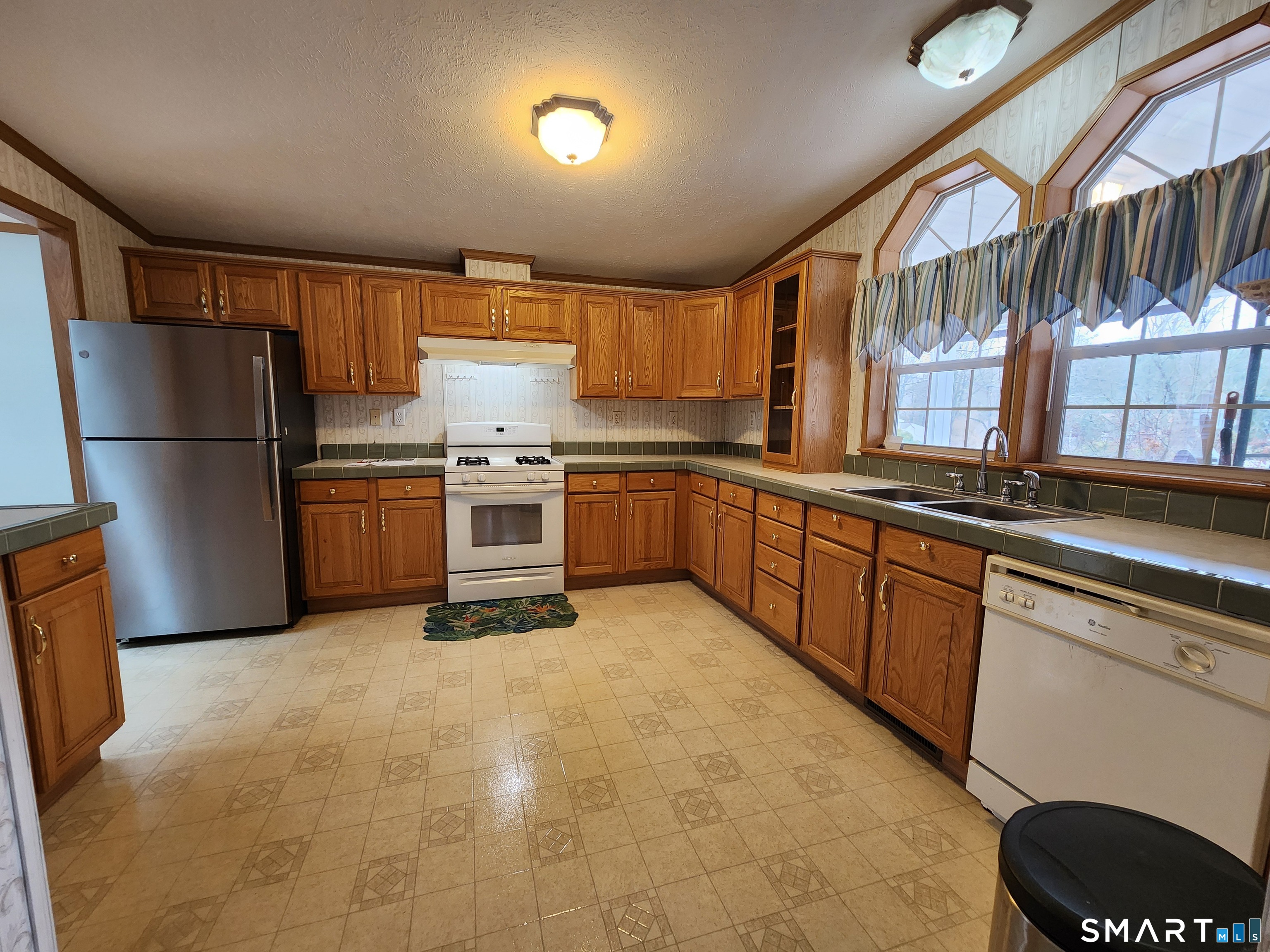 43 Evergreen Park Clinton CT 06413