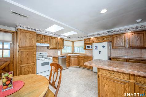 93 Pool Road North Haven CT 06473