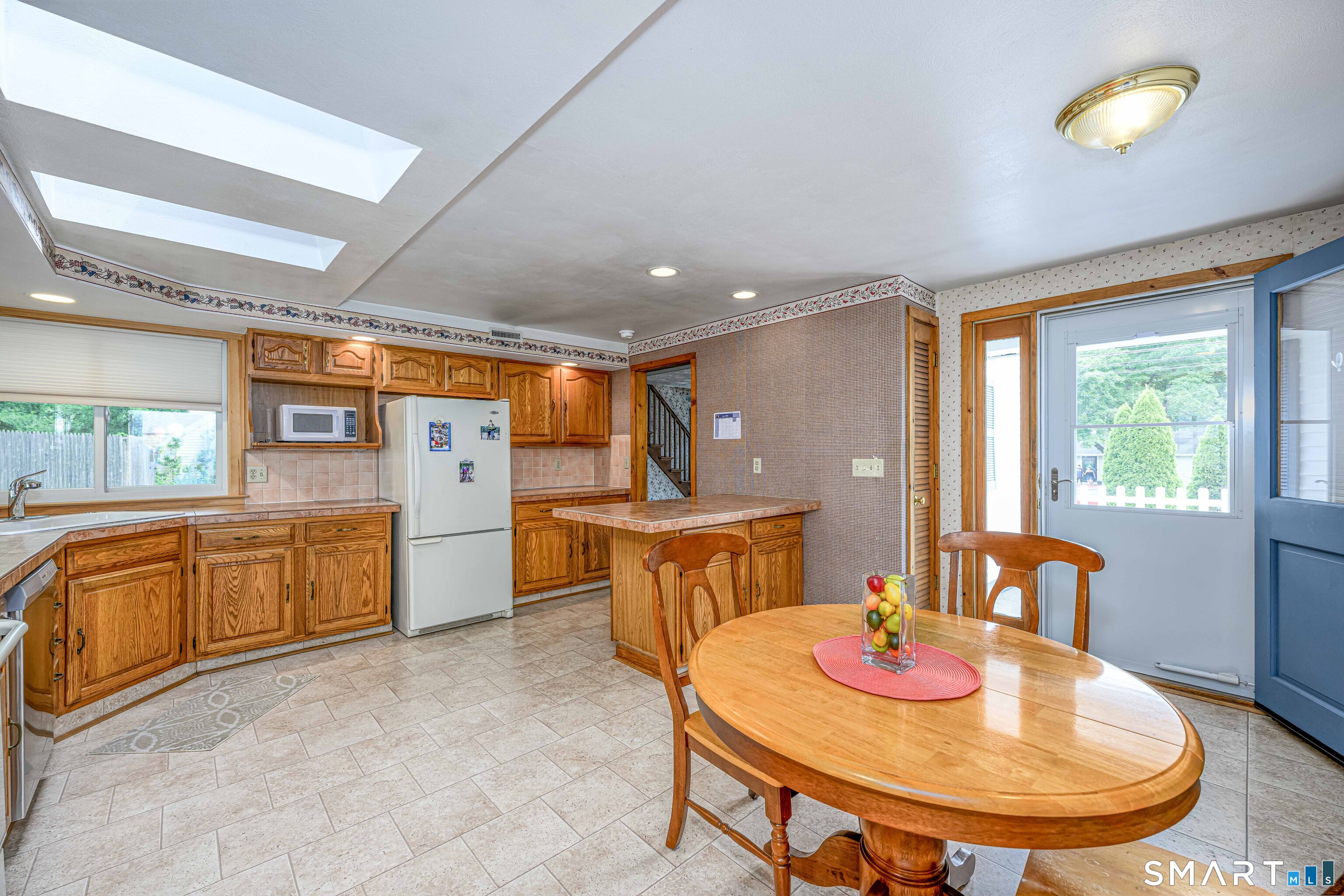 93 Pool Road North Haven CT 06473