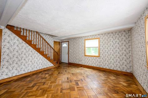 93 Pool Road North Haven CT 06473