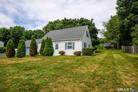93 Pool Road North Haven CT 06473