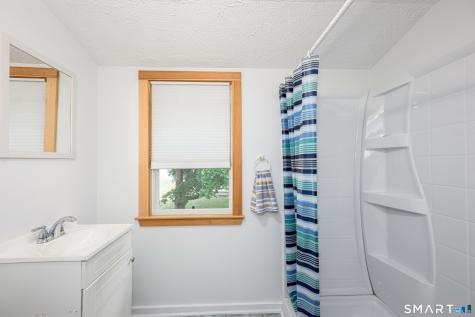 93 Pool Road North Haven CT 06473