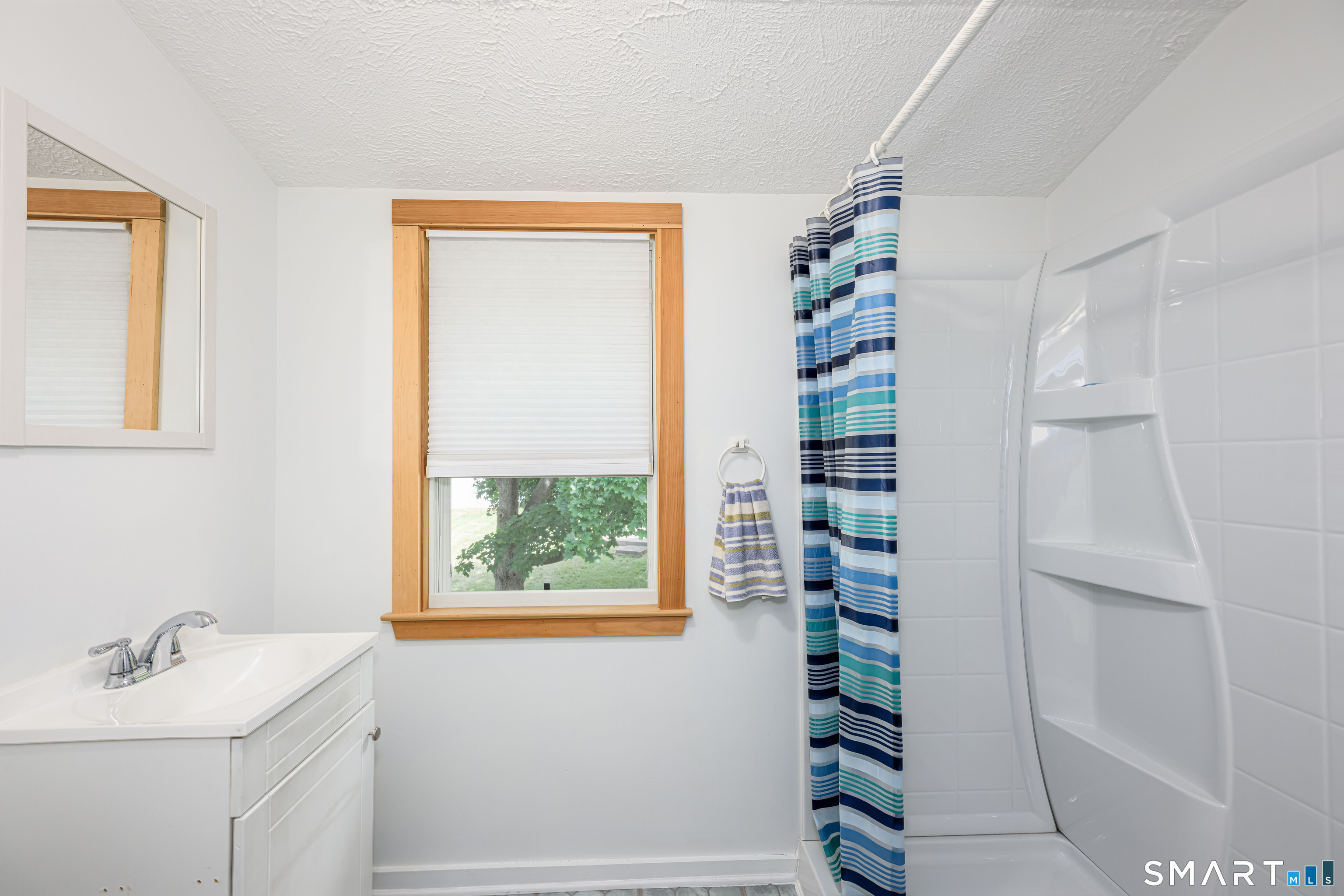93 Pool Road North Haven CT 06473