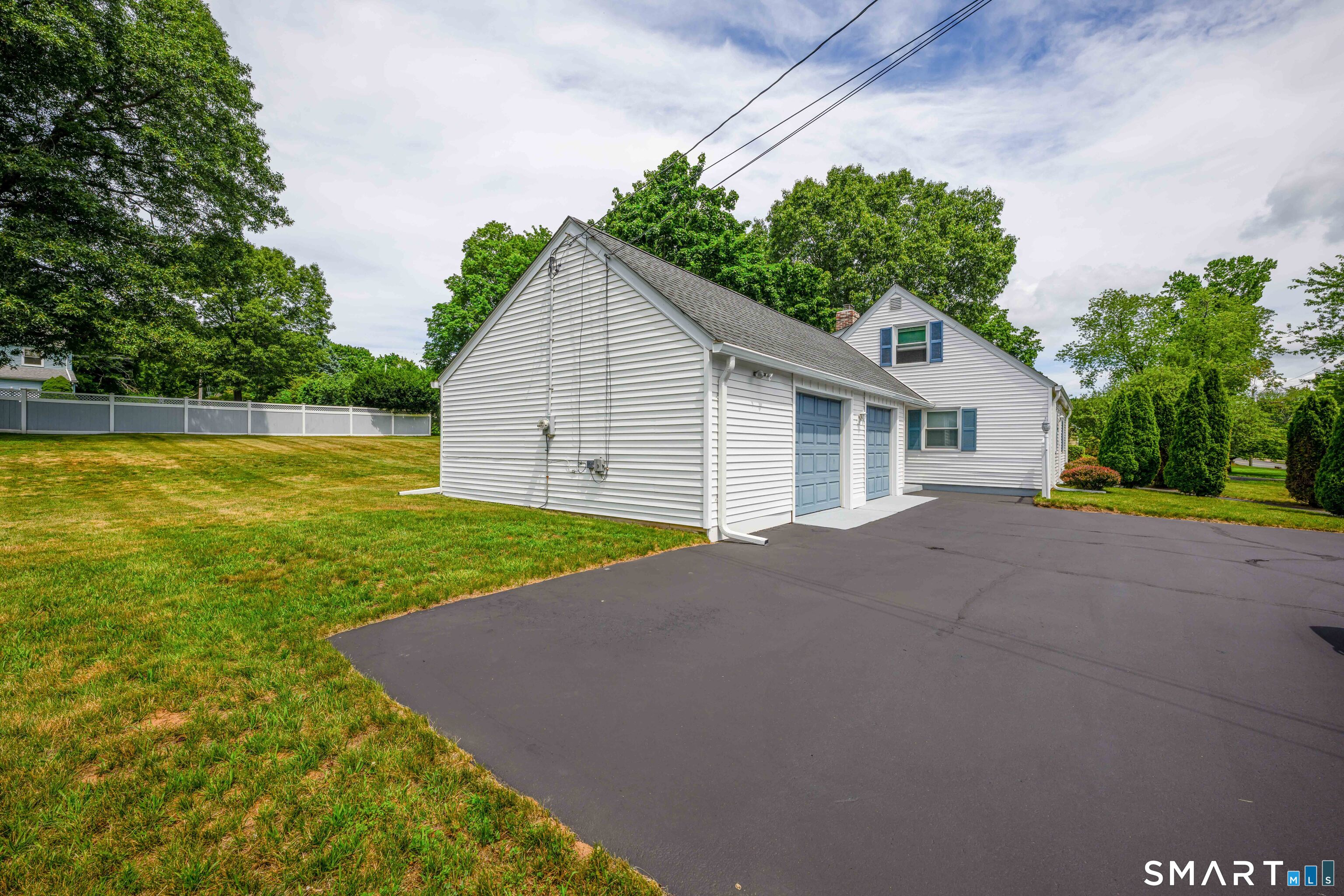 93 Pool Road North Haven CT 06473
