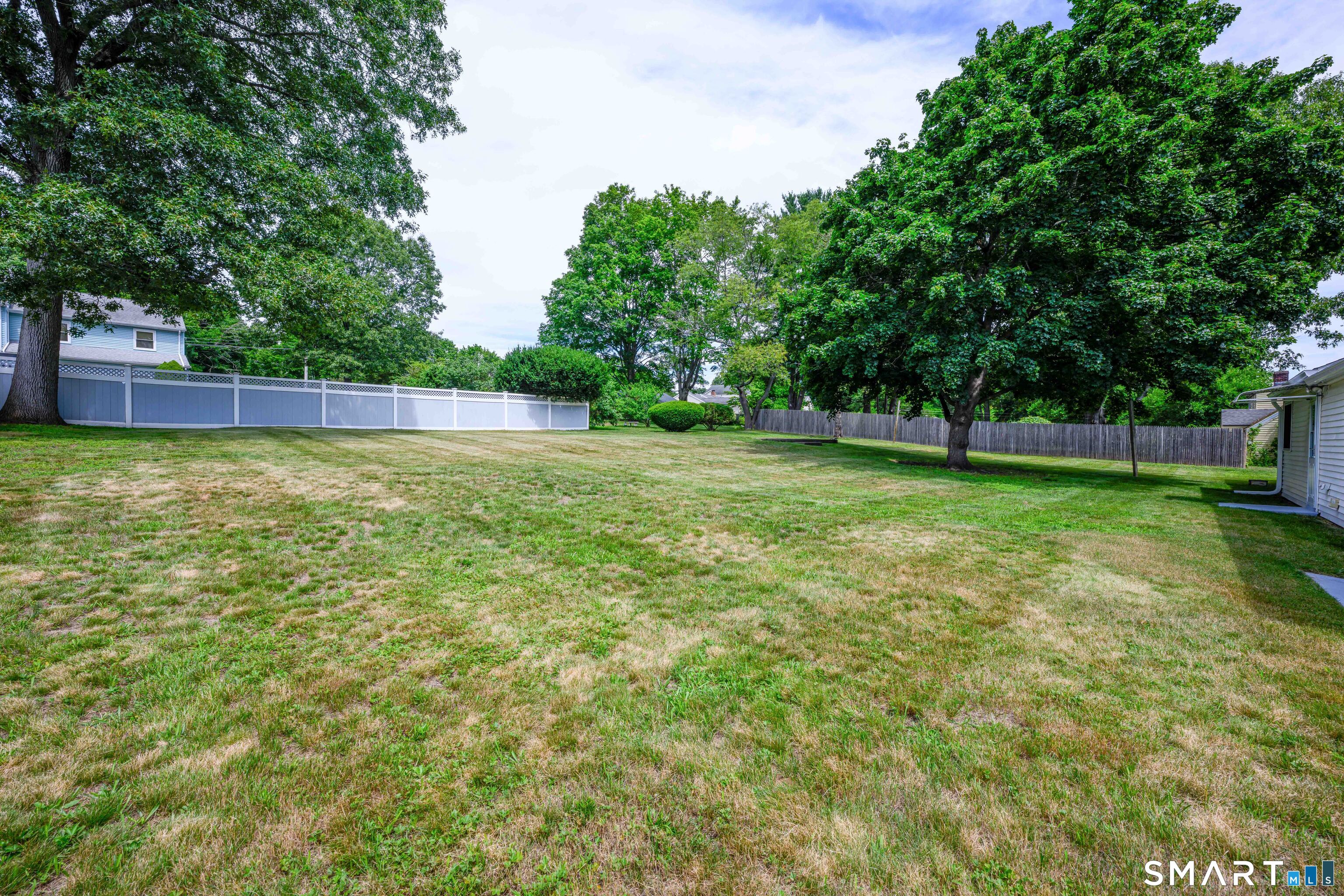 93 Pool Road North Haven CT 06473
