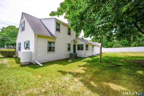 93 Pool Road North Haven CT 06473