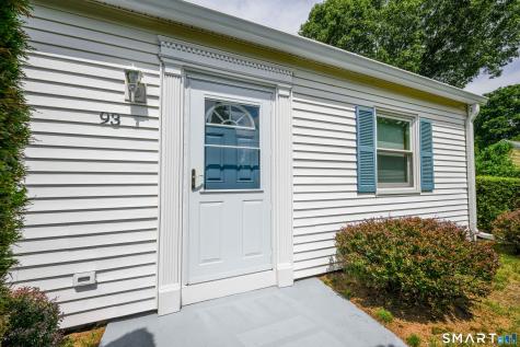 93 Pool Road North Haven CT 06473