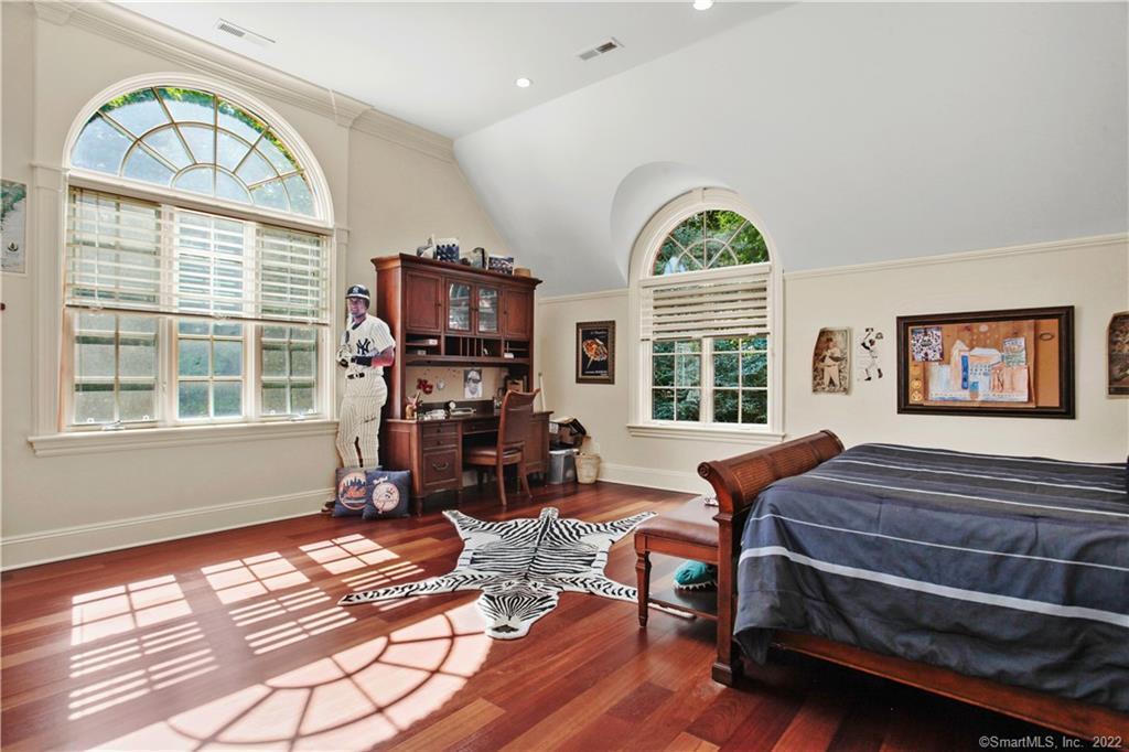 26 Pequot Lane New Canaan CT 06840