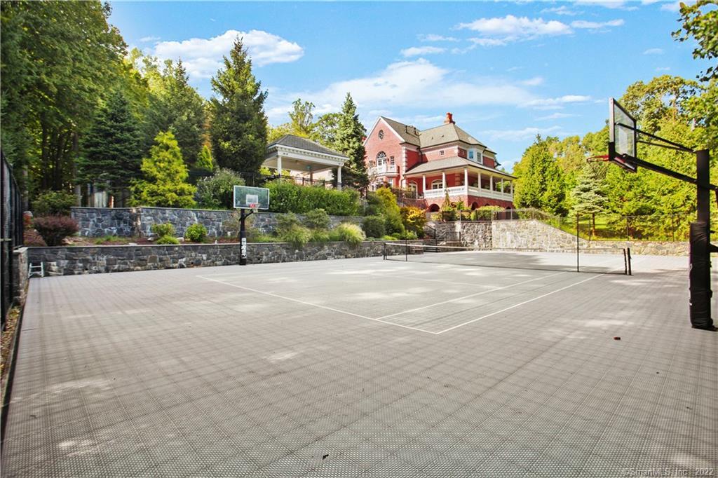 26 Pequot Lane New Canaan CT 06840