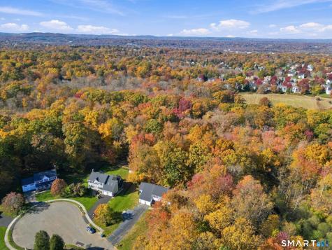 47 Fairlawn Drive Wallingford CT 06492
