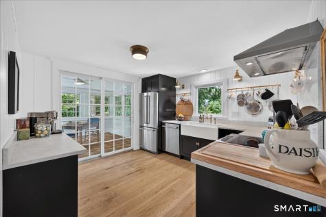 40 Sunset Terrace Essex CT 06426