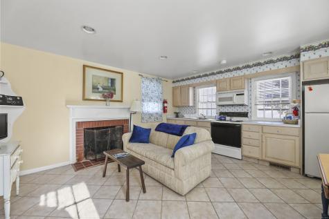 802 State Road Richmond MA 01254
