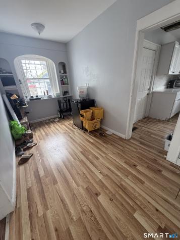 111 Elmwood Place Bridgeport CT 06605