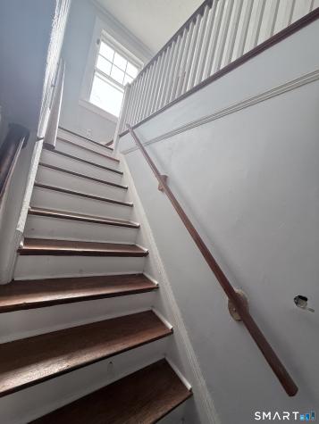 111 Elmwood Place Bridgeport CT 06605