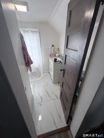 111 Elmwood Place Bridgeport CT 06605