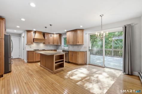 41 Forsyth Road Montville CT 06370