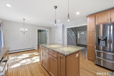 41 Forsyth Road Montville CT 06370