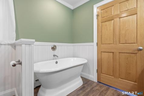 41 Forsyth Road Montville CT 06370