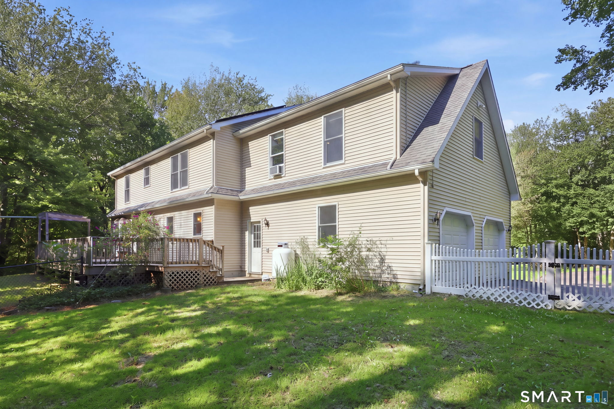 41 Forsyth Road Montville CT 06370
